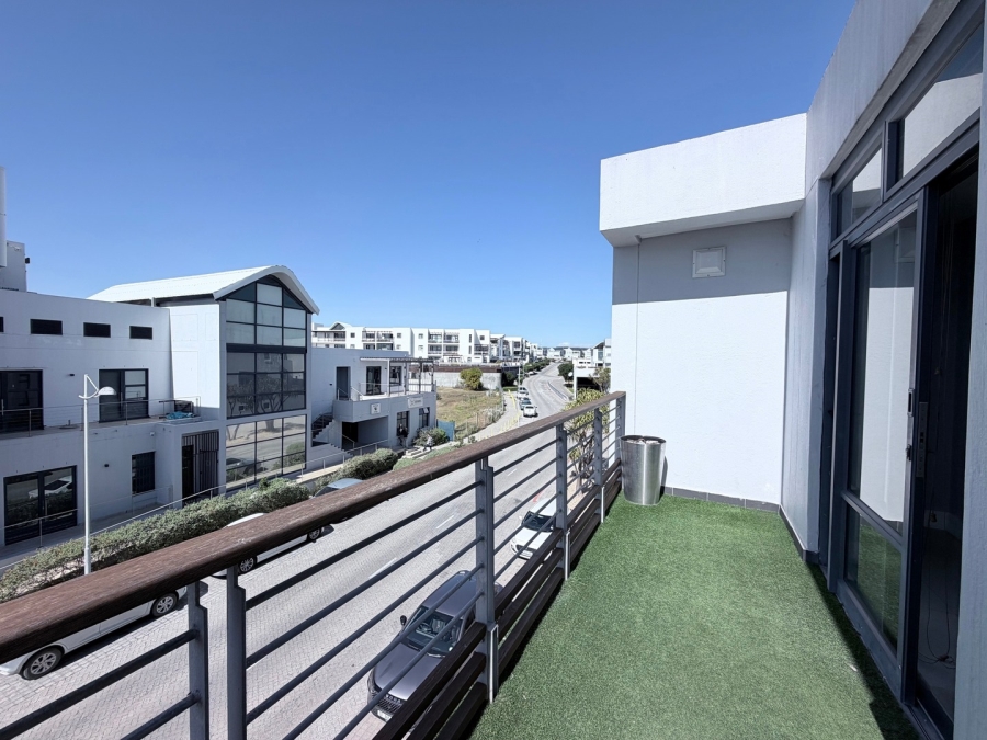 2 Bedroom Property for Sale in Big Bay Western Cape